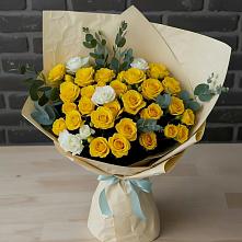 Букет цветов из:  Розы в Приморске Ленинградской области