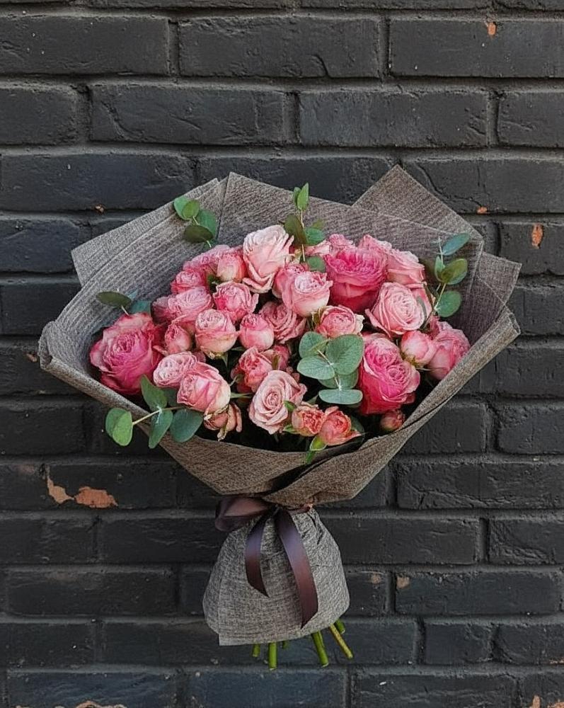 Букет цветов из: Розы в Приморске Ленинградской области