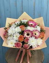Букет цветов из:  Розы, Герберы и Хризантемы в Приморске Ленинградской области