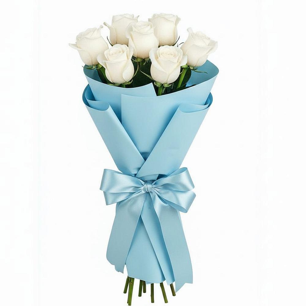 Букет 7 белых роз Проуд в Приморске Ленинградской области