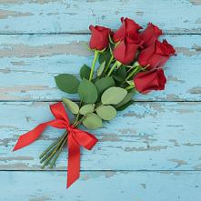 Букет Красные розы в Приморске Ленинградской области