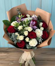 Букет цветов из:  Розы и Альстромерии в Приморске Ленинградской области