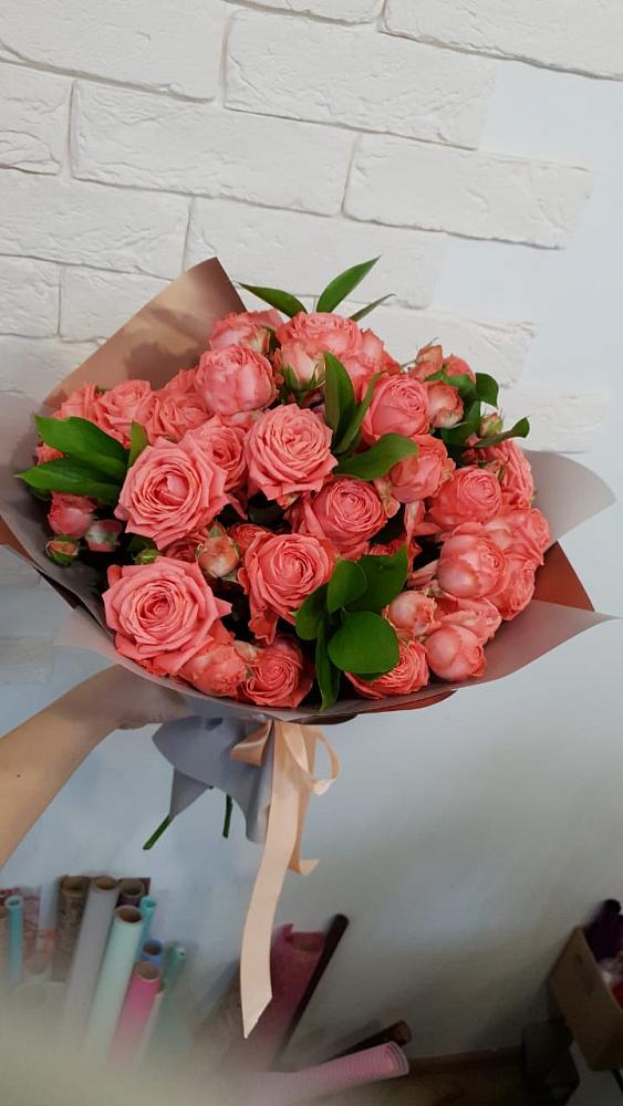 Букет цветов из: Розы в Приморске Ленинградской области