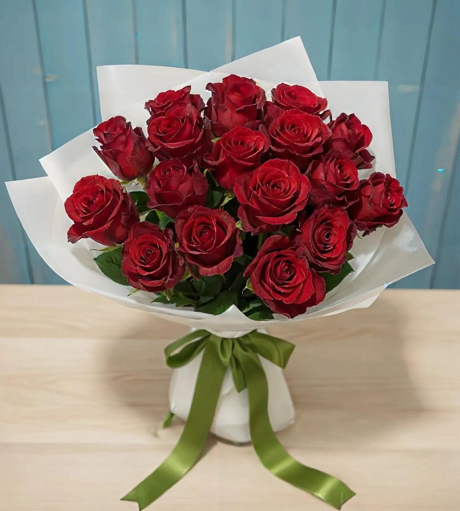 Букет Красные розы в Приморске Ленинградской области