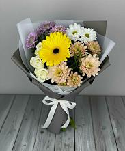 Букет цветов из:  Розы, Герберы и Хризантемы в Приморске Ленинградской области
