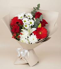Букет цветов из:  Розы, Хризантемы, Герберы и Лилии в Приморске Ленинградской области