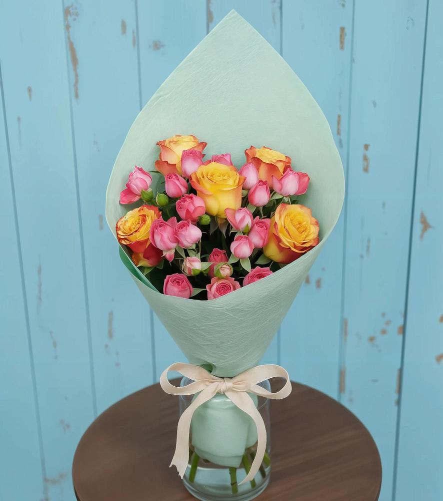 Букет цветов из: Розы в Приморске Ленинградской области