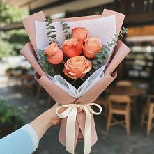 Букет цветов из:  Розы в Приморске Ленинградской области