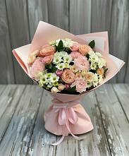 Букет цветов из:  Гвоздики, Розы и Хризантемы в Приморске Ленинградской области