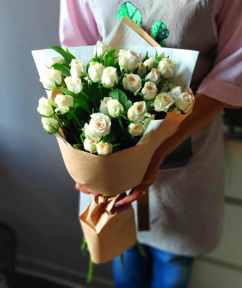 Букет цветов из: Розы в Приморске Ленинградской области