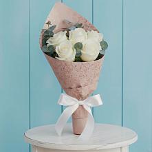 Букет цветов из:  Розы в Приморске Ленинградской области