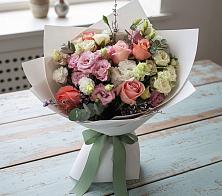 Букет цветов из:  Розы, Лизиантусы и Гвоздики #REPLACE_PRED# Приморске Ленинградской области