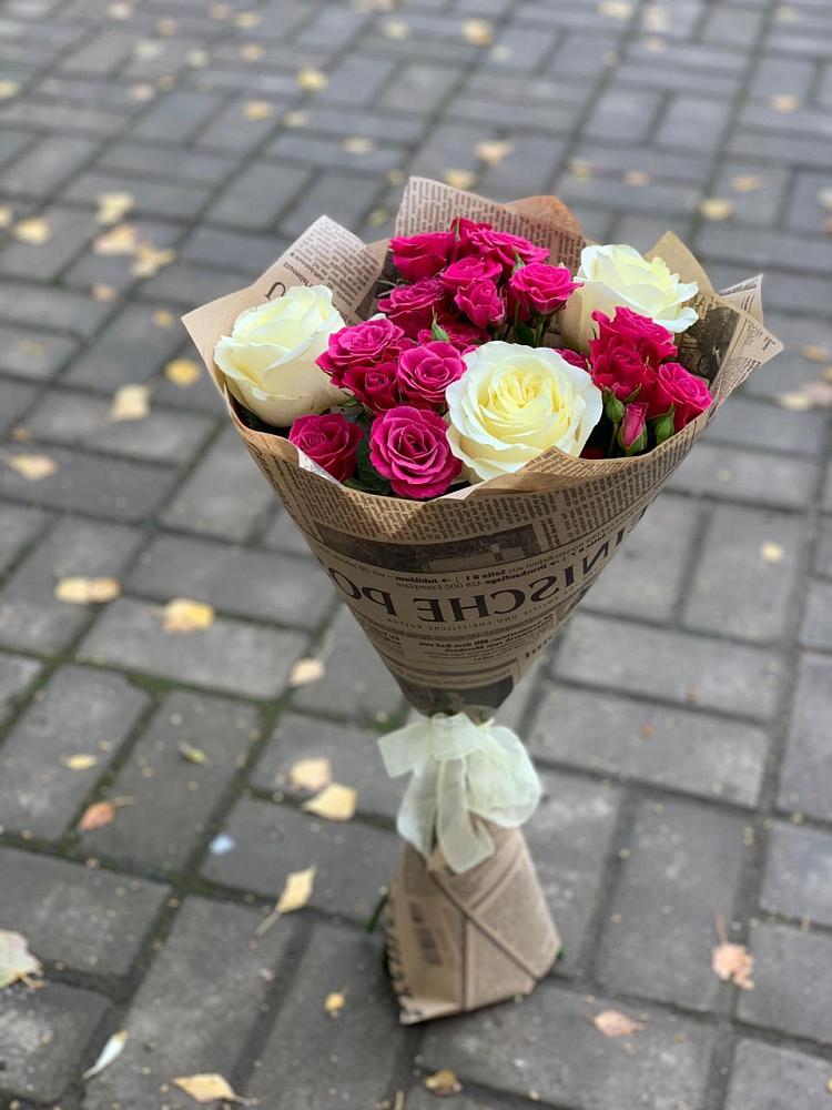 Букет цветов из: Розы в Приморске Ленинградской области