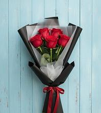 Букет цветов из:  Розы в Приморске Ленинградской области