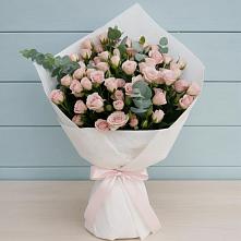Букет цветов из:  Розы в Приморске Ленинградской области