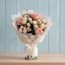 Букет цветов из:  Розы в Приморске Ленинградской области