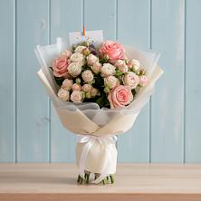 Букет цветов из:  Розы в Приморске Ленинградской области