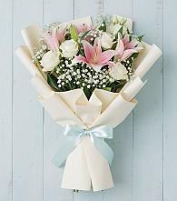 Букет цветов из:  Лилии в Приморске Ленинградской области